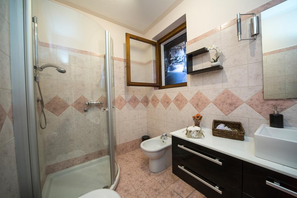 Casa Vacanze La Nautica Baveno Exterior photo